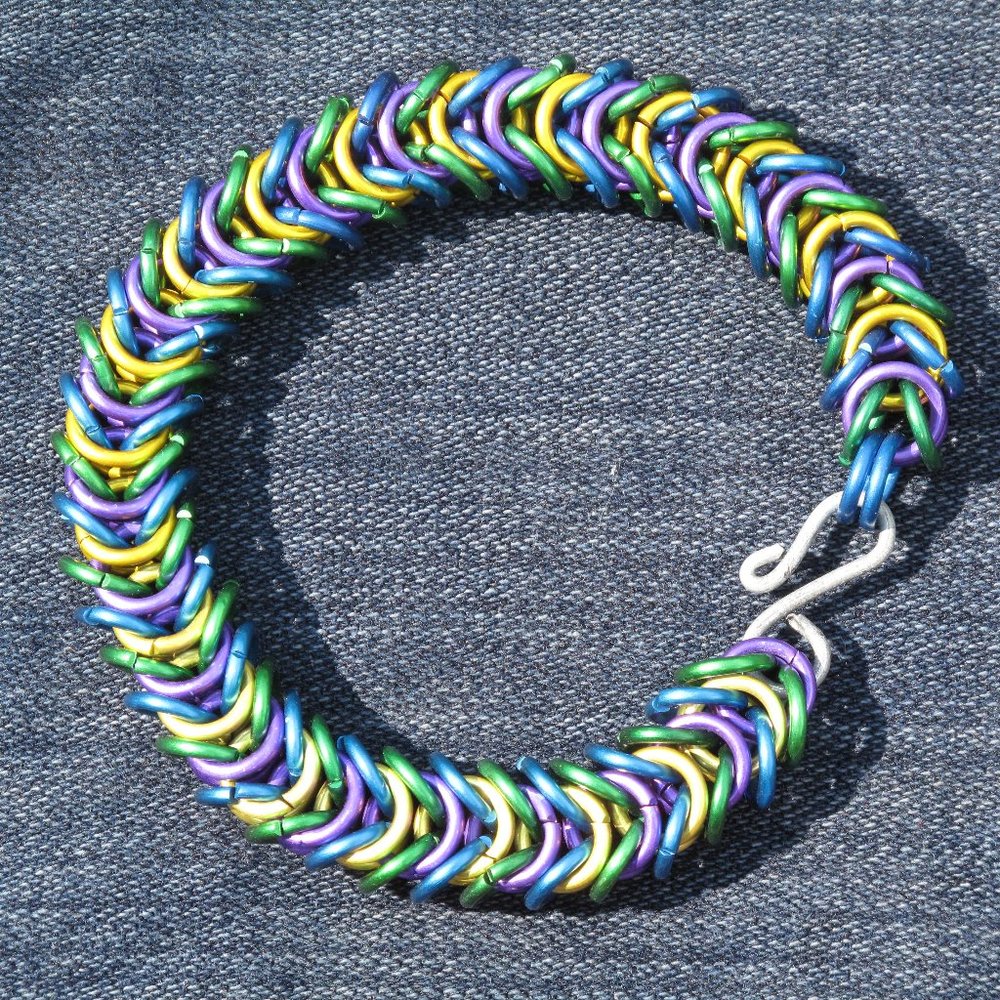 CHAINMAIL BRACELET - BOX WEAVE